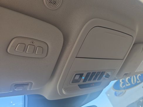 Used 2023 Ford Explorer Limited w/ Limited Technology Package image 32