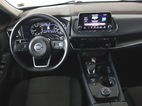 Used 2021 Nissan Rogue SV image 22