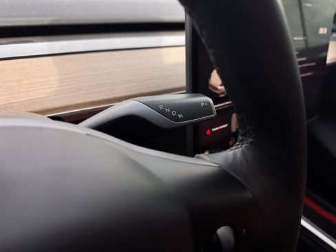 Used 2023 Tesla Model Y Long Range AWD/4WD image 12