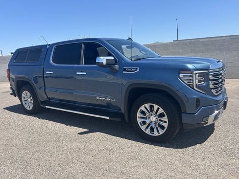 Certified 2025 GMC Sierra 1500 Denali w/ Technology Package AWD/4WD image 7
