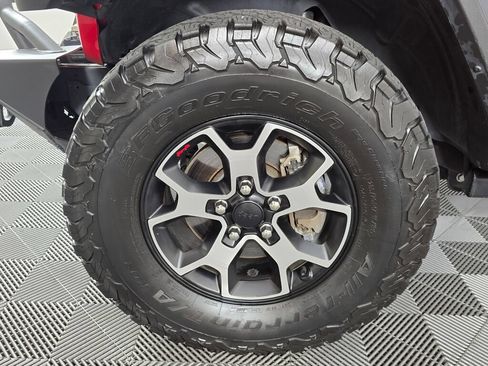 Used 2021 Jeep Wrangler Unlimited Rubicon AWD/4WD image 9