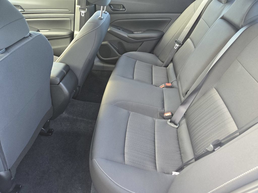 New 2026 Nissan Altima 2.5 SV AWD/4WD image 9