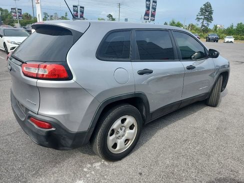 Used 2014 Jeep Cherokee Sport AWD/4WD image 14
