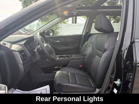 Used 2025 Nissan Rogue SV w/ SV Premium Package FWD image 21