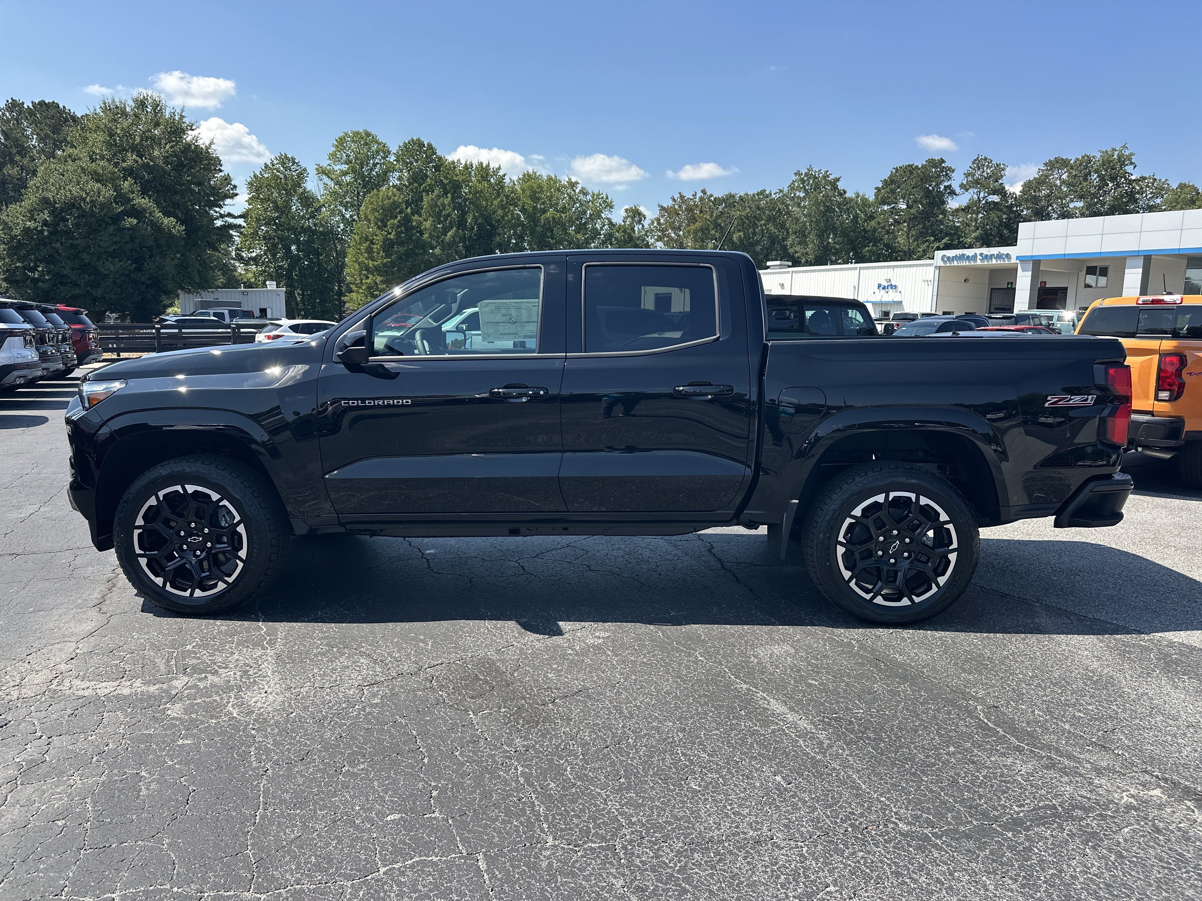 New 2026 Chevrolet Colorado Z71 w/ Z71 Convenience Package 2 AWD/4WD image 6