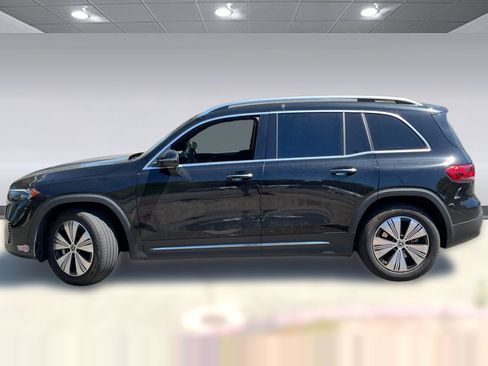 Used 2023 Mercedes-Benz EQB 300 4MATIC image 2