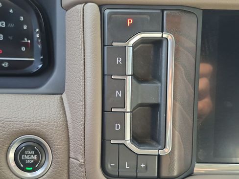 Used 2022 GMC Yukon Denali AWD/4WD image 26