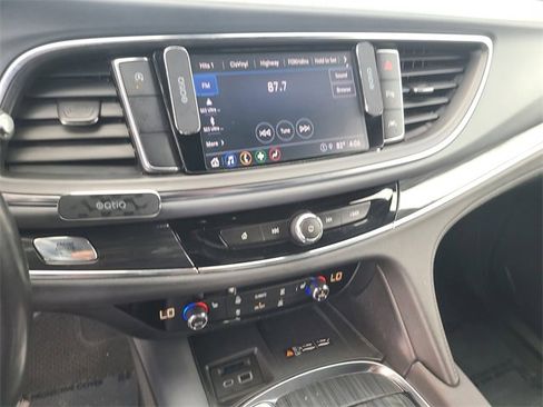 Used 2024 Buick Enclave Essence w/ Technology Package image 31