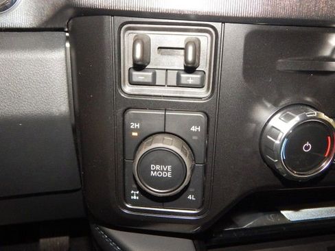 New 2025 Ford F250 Platinum image 23