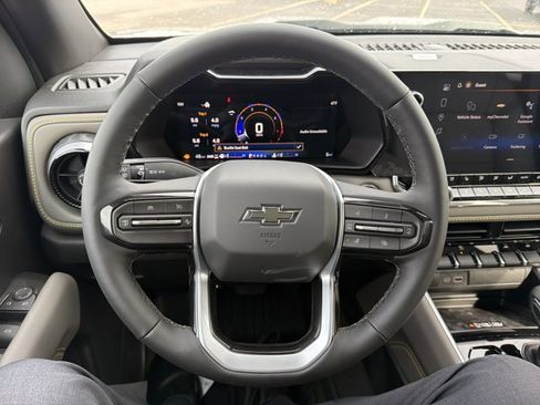 New 2026 Chevrolet Colorado ZR2 w/ Technology Package AWD/4WD image 14