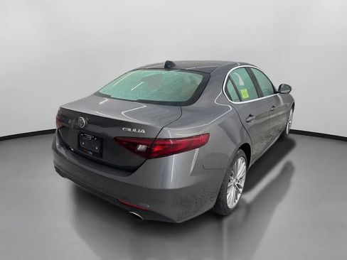 Used 2020 Alfa Romeo Giulia Ti w/ Quick Order Package 22X Lusso AWD/4WD image 10