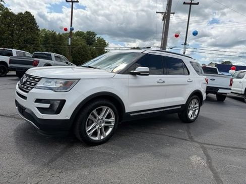 Used 2016 Ford Explorer Limited w/ Equipment Group 301A FWD image 14