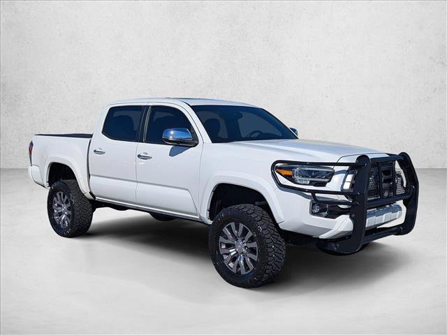 Used 2023 Toyota Tacoma Limited AWD/4WD image 3