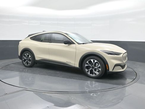 New 2025 Ford Mustang Mach-E Select image 11