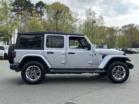 Used 2021 Jeep Wrangler Unlimited Sahara image 14