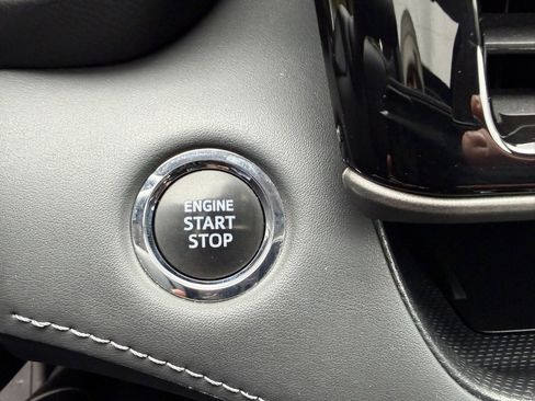 Certified 2023 Toyota Highlander XLE image 29