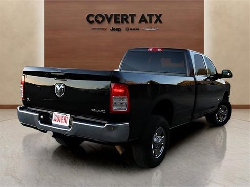 Used 2022 RAM 2500 Tradesman w/ Chrome Appearance Group image 5