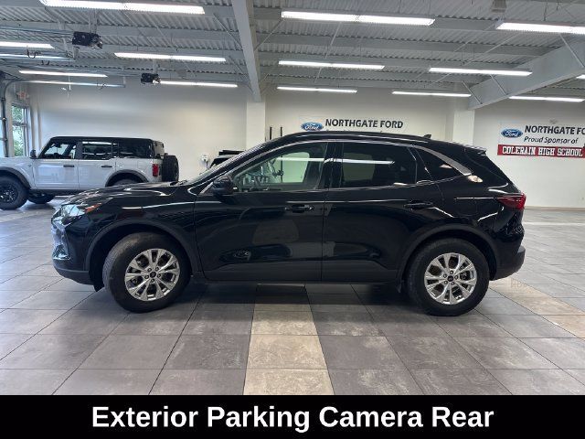 Used 2023 Ford Escape Active w/ Tech Pack #2 AWD/4WD image 14