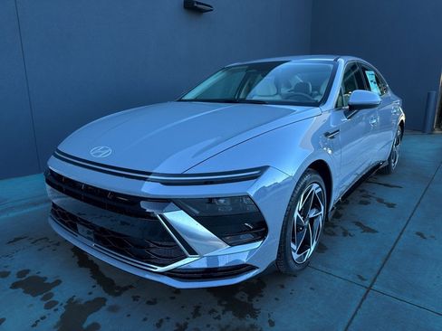 New 2026 Hyundai Sonata SEL image 1