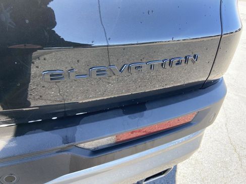 Used 2025 GMC Acadia Elevation image 20