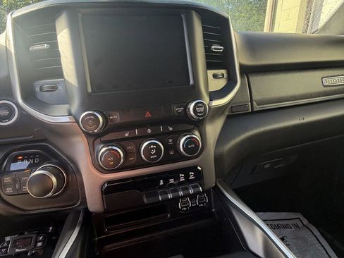 Used 2020 RAM 1500 Big Horn AWD/4WD image 12