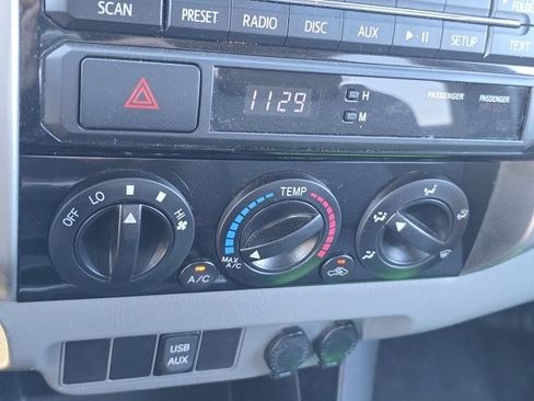 Used 2012 Toyota Tacoma 4x4 Double Cab image 17