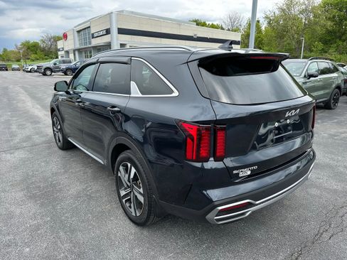 Used 2023 Kia Sorento EX AWD/4WD image 7