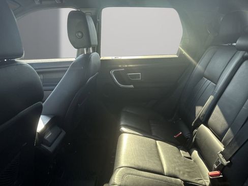 Used 2016 Land Rover Discovery Sport HSE AWD/4WD image 5