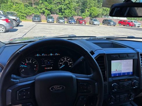 Used 2020 Ford F150 XLT w/ Equipment Group 302A Luxury AWD/4WD image 15