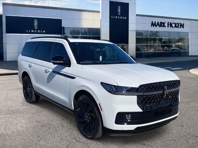 New 2026 Lincoln Navigator Reserve w/ Jet Appearance Package AWD/4WD image 1