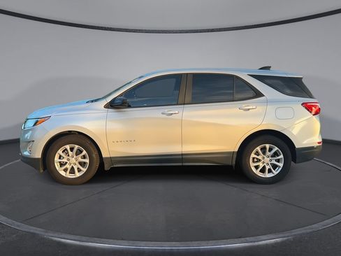 Used 2020 Chevrolet Equinox LS FWD image 5