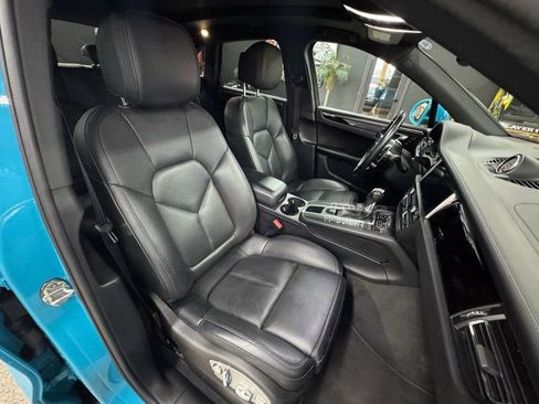 Used 2019 Porsche Macan S image 21