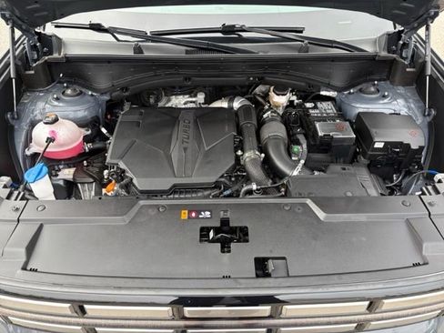 Used 2025 Hyundai Santa Fe SE image 30
