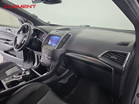 Used 2020 Ford Edge ST w/ Cold Weather Package image 33