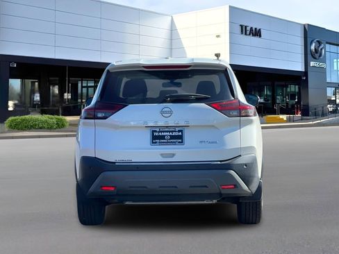 Used 2023 Nissan Rogue SV image 5