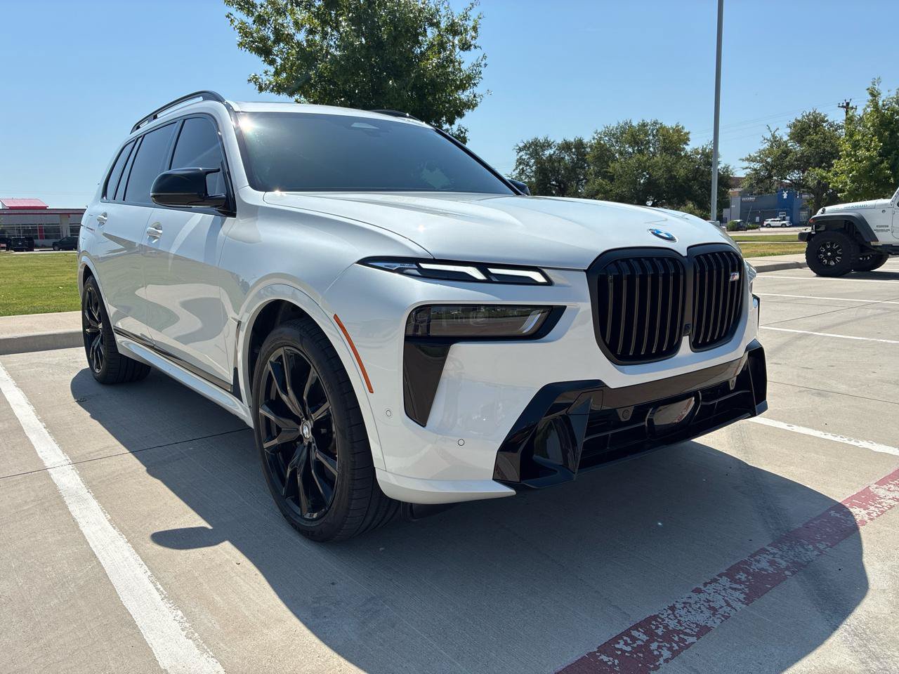 Used 2025 BMW X7 M60i w/ Executive Package AWD/4WD image 3
