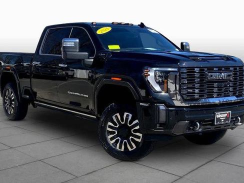 Used 2024 GMC Sierra 2500 Denali Ultimate w/ Max Trailering Package image 3