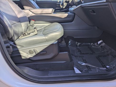 New 2025 Ford Expedition Max Platinum w/ Stealth Performance Package image 41