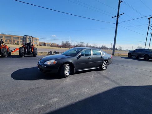 Used 2014 Chevrolet Impala Limited LS image 2