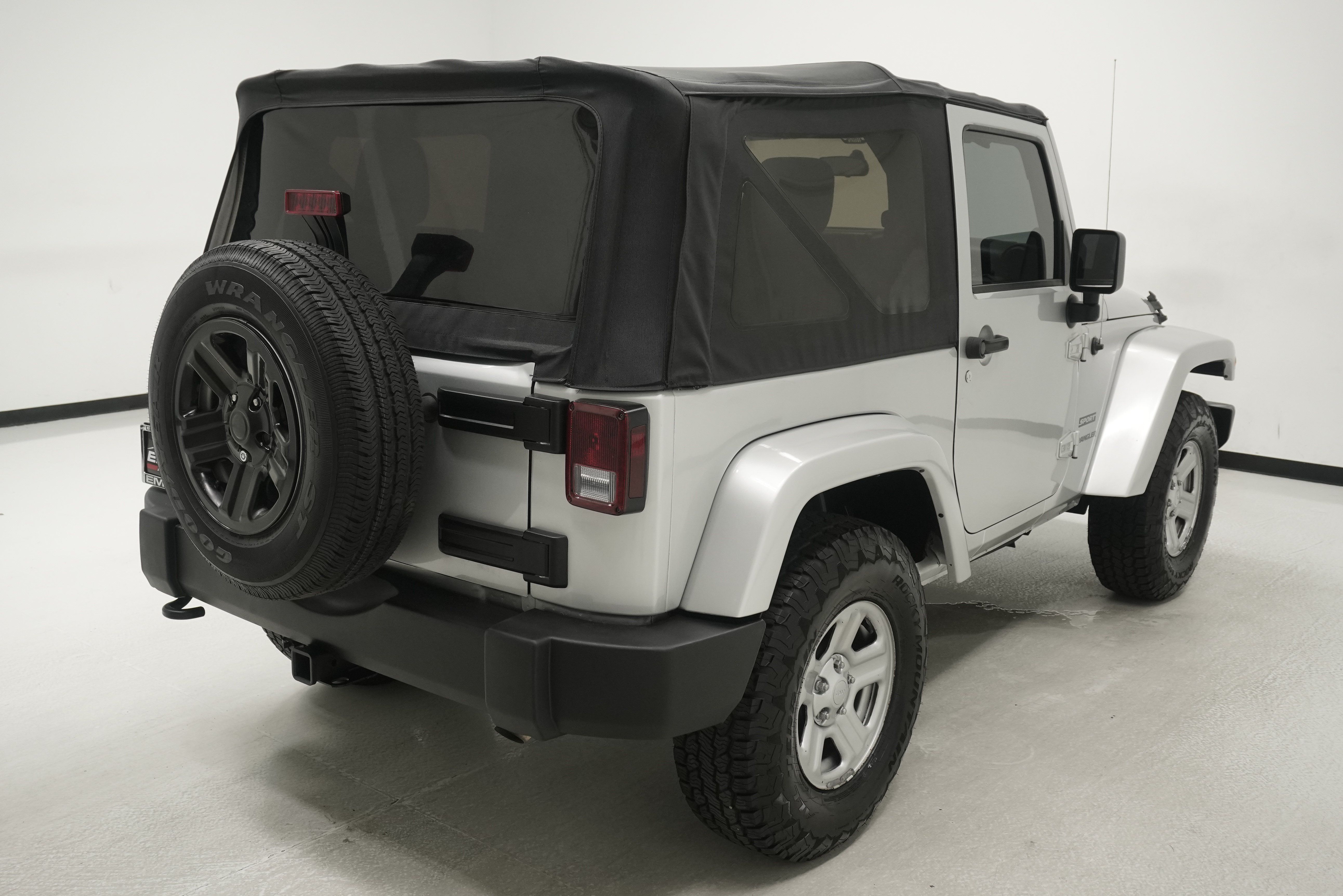 Used 2012 Jeep Wrangler Sport AWD/4WD image 4