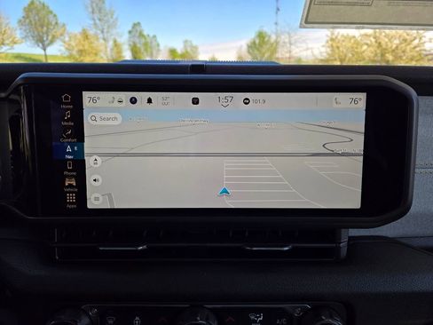 Used 2024 Jeep Gladiator Sport image 23