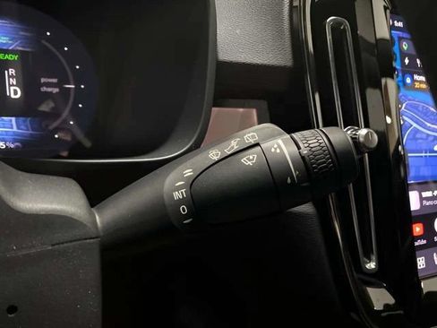 Used 2023 Volvo XC40 Recharge Ultimate AWD/4WD image 37