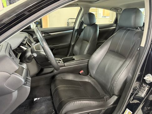 Used 2018 Honda Civic EX-L image 10