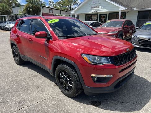 Used 2019 Jeep Compass Latitude w/ Popular Equipment Group image 3
