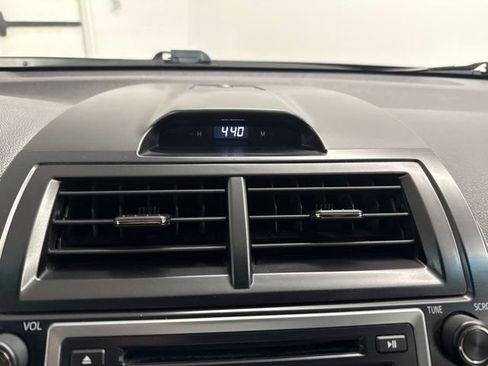 Used 2014 Toyota Camry SE FWD image 35