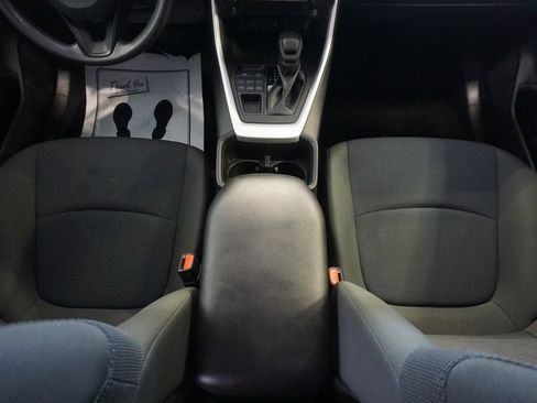 Certified 2022 Toyota RAV4 LE image 28