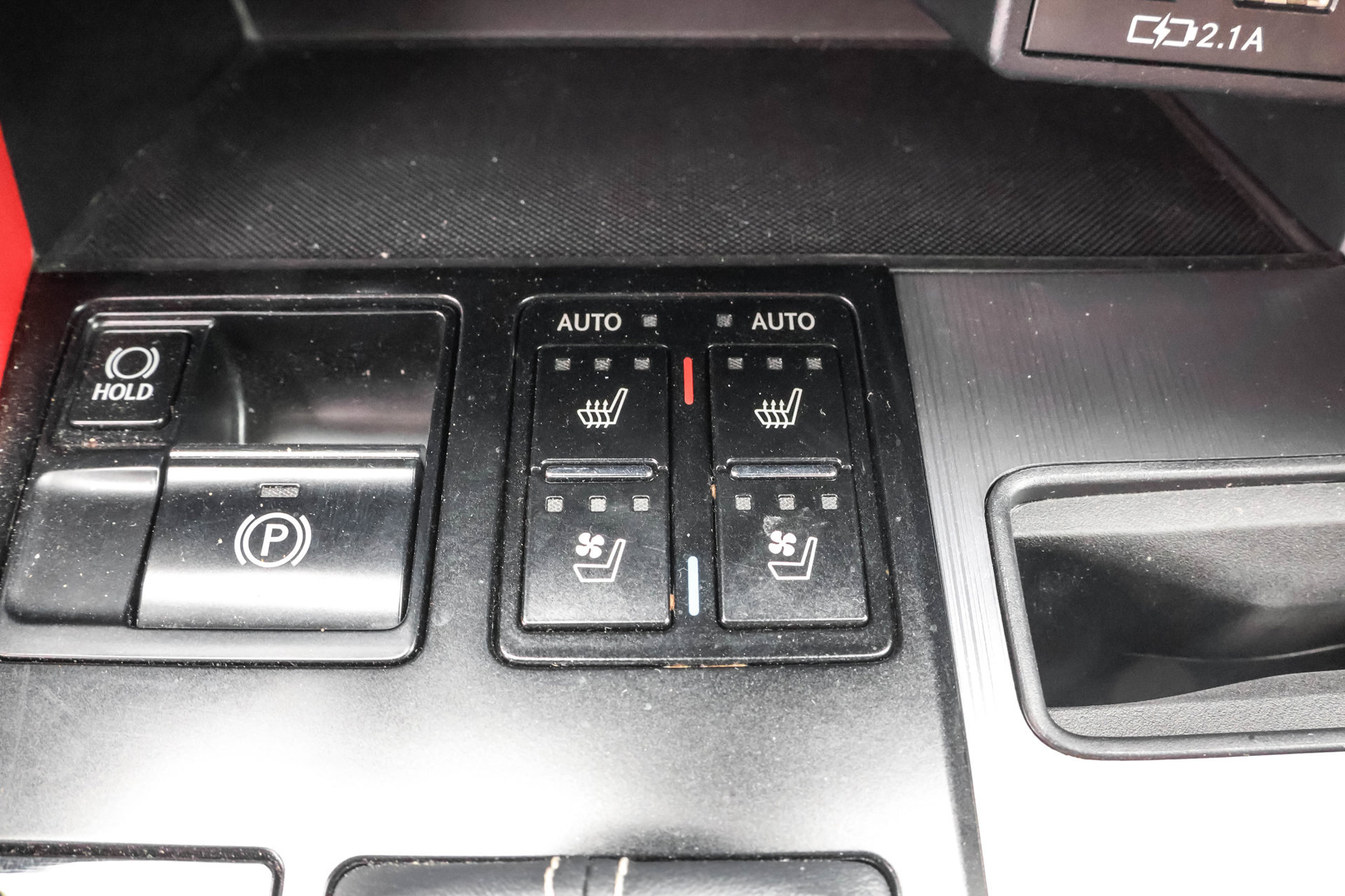 Used 2022 Lexus RX 350 F Sport w/ Accessory Package AWD/4WD image 35