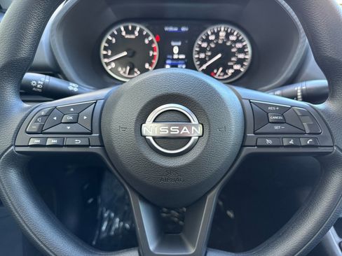 Used 2025 Nissan Sentra S image 18