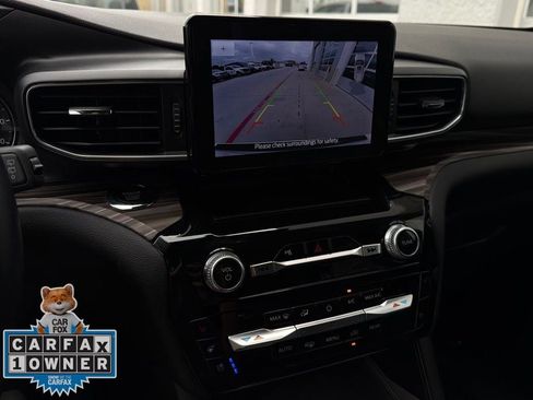 Used 2023 Ford Explorer Limited AWD/4WD image 8