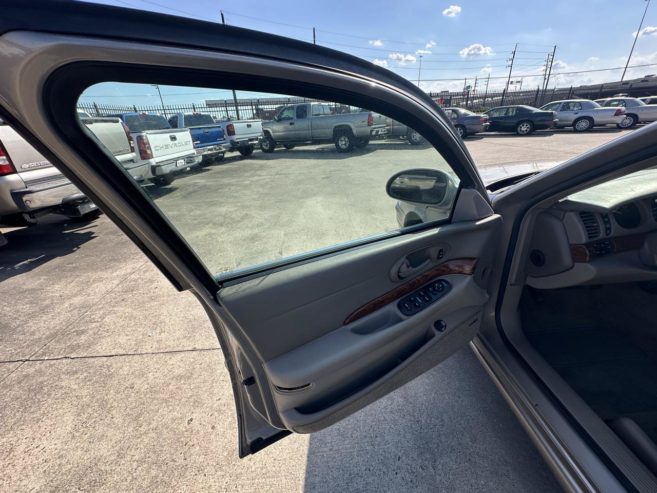 Used 2000 Buick Le Sabre Custom w/ Prestige Opt Pkg FWD image 42